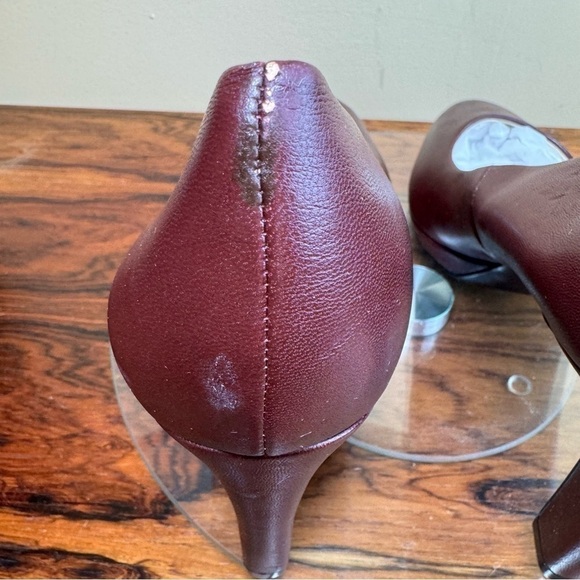 LifeStride Julia Platform Pump - Pinot Noir Burgundy - Picture 9 of 16